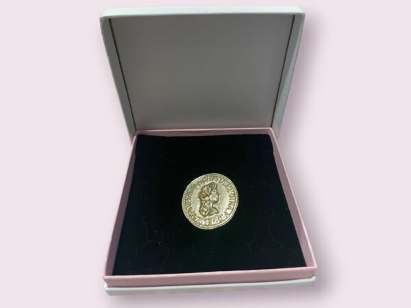 Broche Moneda Grande