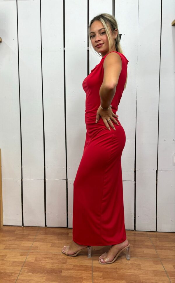 Vestido Liso Hombrera Rojo