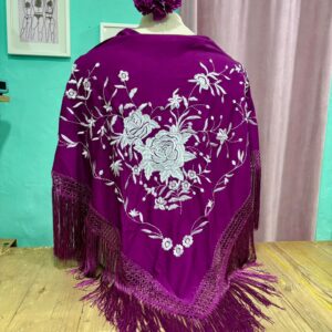 Mantón Bordado Morado con Blanco